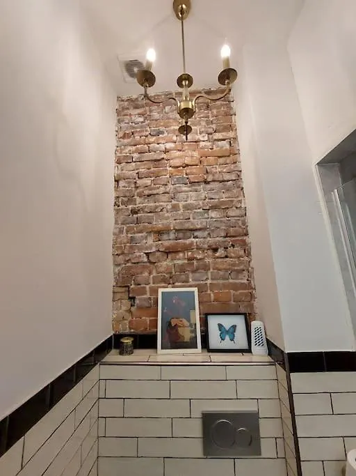 Historic Apartment Very Close To City Center Rotterdam