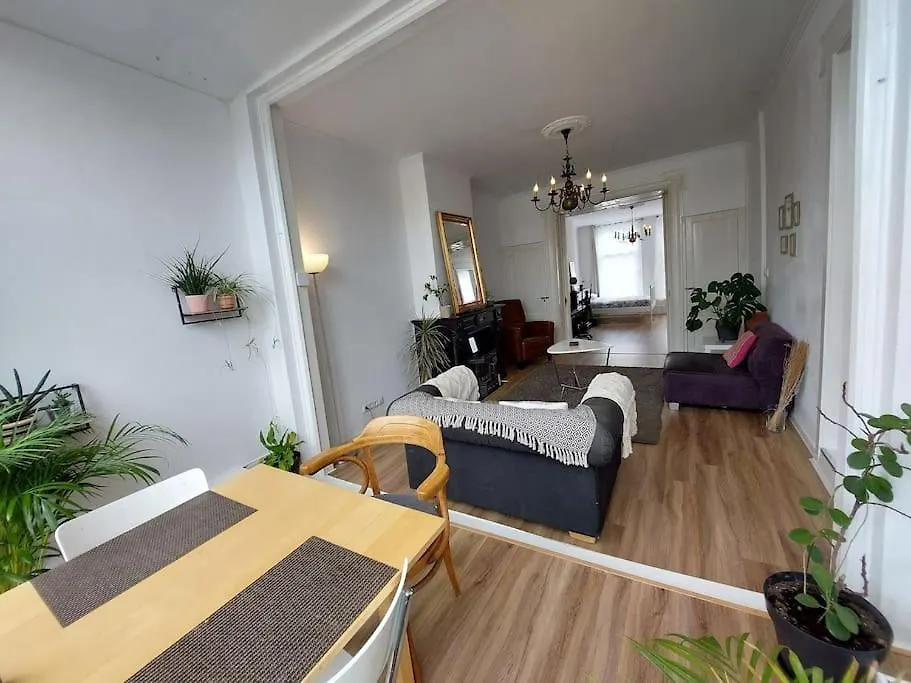 Historic Apartment Very Close To City Center Rotterdam
