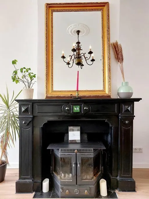 Historic Apartment Very Close To City Center Rotterdam 0*,